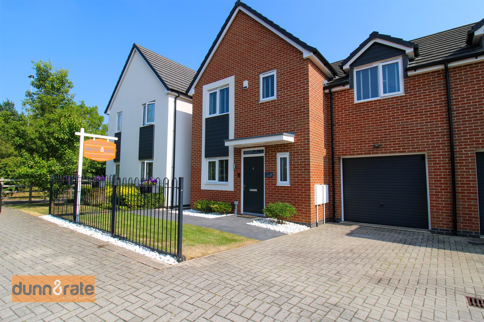 Levi Smith Close, Trentham Manor, Stoke-On-Trent